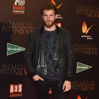 Álvaro Cervantes en el estreno de 'Palmeras en la Nieve'