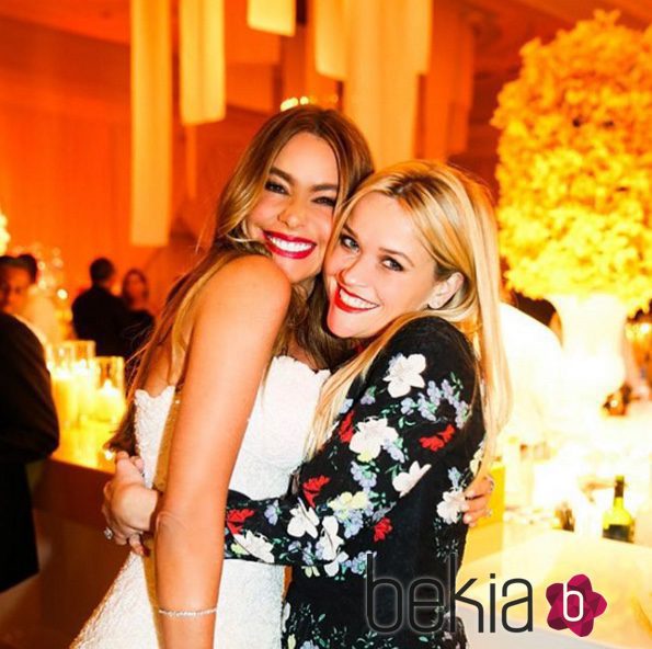 Reese Witherspoon con Sofia Vergara el día de su boda