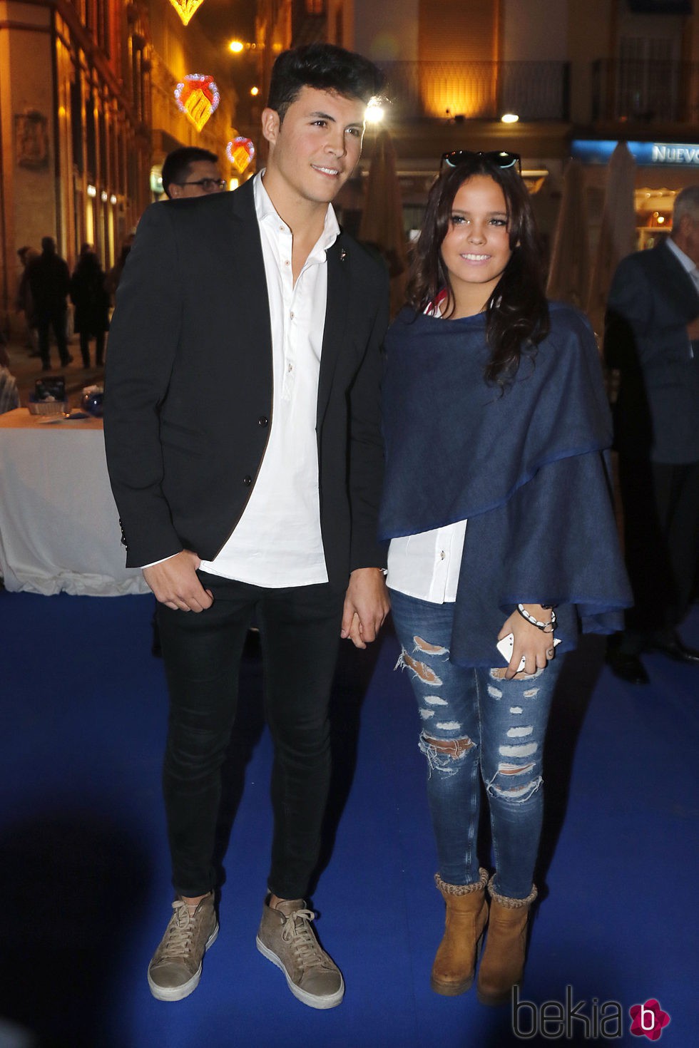 Gloria Camila y su novio Kiko Jiménez en la inauguración de la tienda de Gloria Camila en Sevilla.
