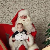 El Príncipe Nicolás de Suecia felicita con Papá Noel la Navidad 2015