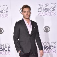 Ed Westwick en los People's Choice Awards 2016