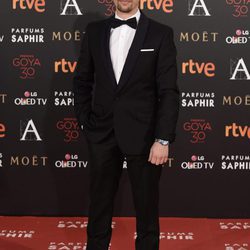 Jan Cornet en la alfombra roja de los Premios Goya 2016