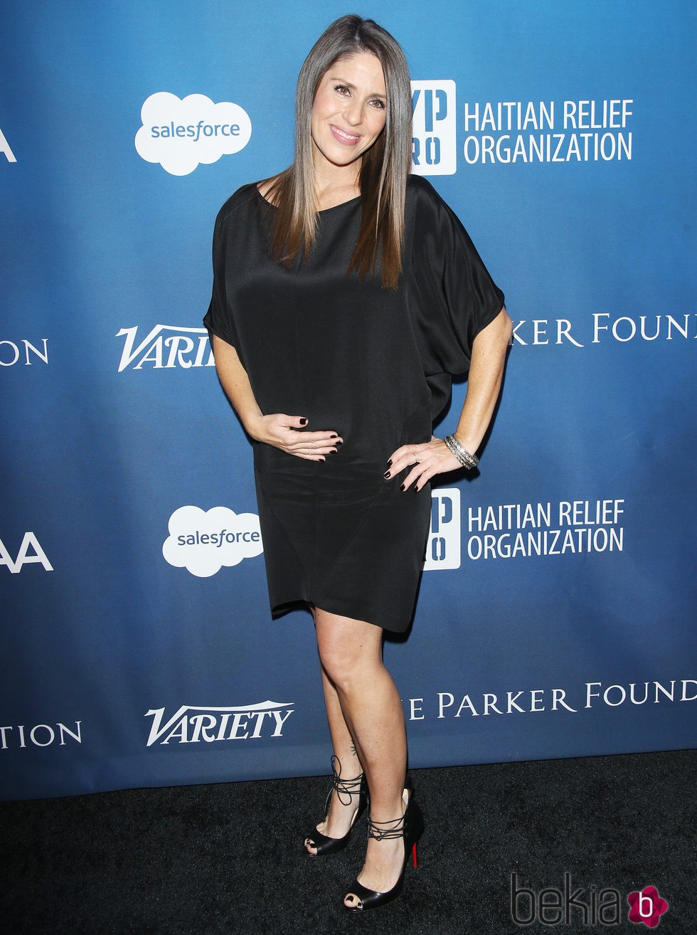 Soleil Moon Frye luciendo su cuarto embarazo en la gala solidaria por Haití 2016 de Sean Penn