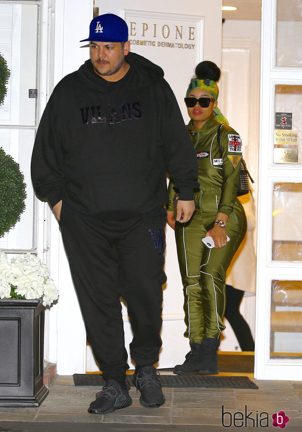 Rob Kardashian y Blac Chyna en un centro de estética