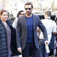Hugh Jackman pasea muy recuperado tras su quinta operación de cáncer de piel