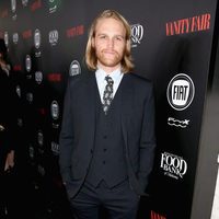 Wyatt Russell en una fiesta organizada por Vanity Fair en Hollywood