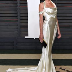 Liberty Ross en la fiesta Vanity Fair tras los Oscar 2016