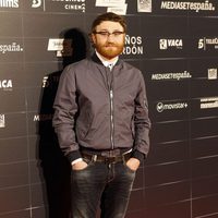 Manuel Burque en el estreno de la película 'Cien años de perdón'