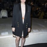 Kate Mara durante el desfile de 'H&M Studio' en la Fashion Week de París Otoño/Invierno 2016/2017