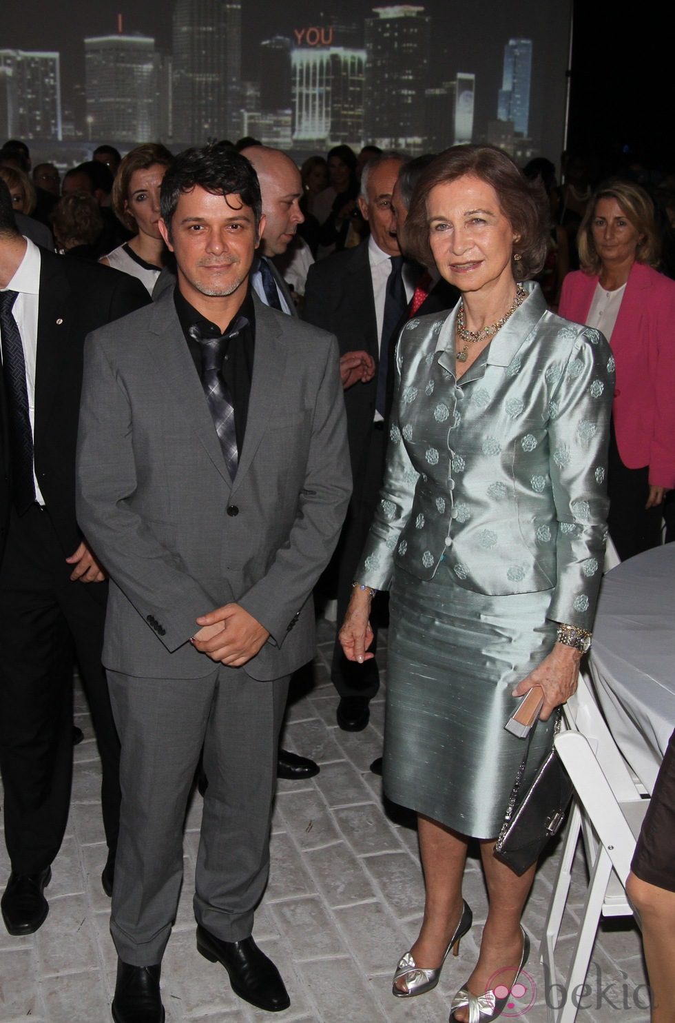 La Reina Sofía y Alejandro Sanz inauguran un centro cultural en Miami