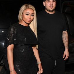Rob Kardashian junto a su prometida Blac Chyna