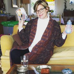 Tania Llasera recuperándose tras su operación de úlcera ocular