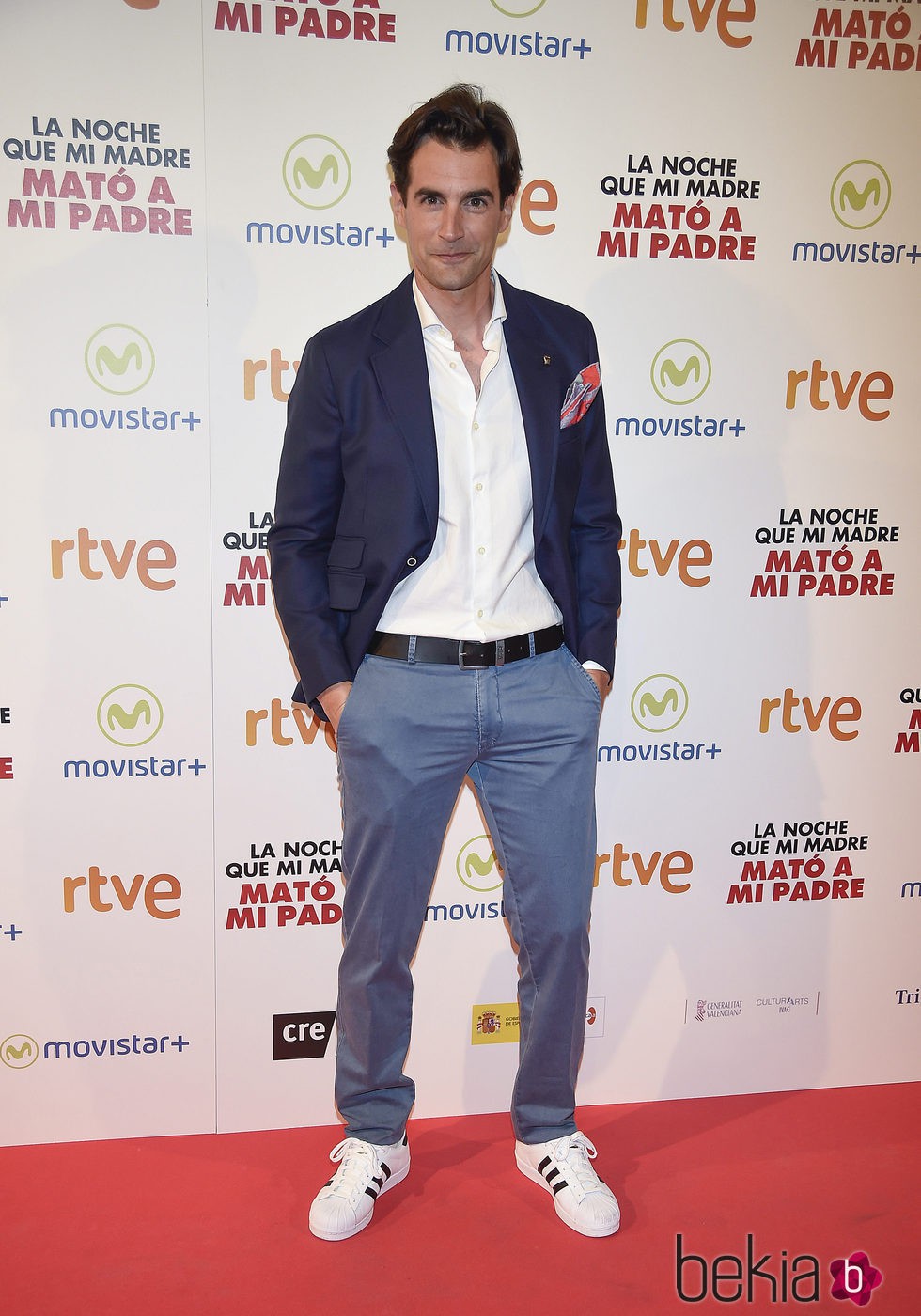 Álex Adrover en la premiere de la película 'La noche que mi madre mató a mi padre' en Madrid