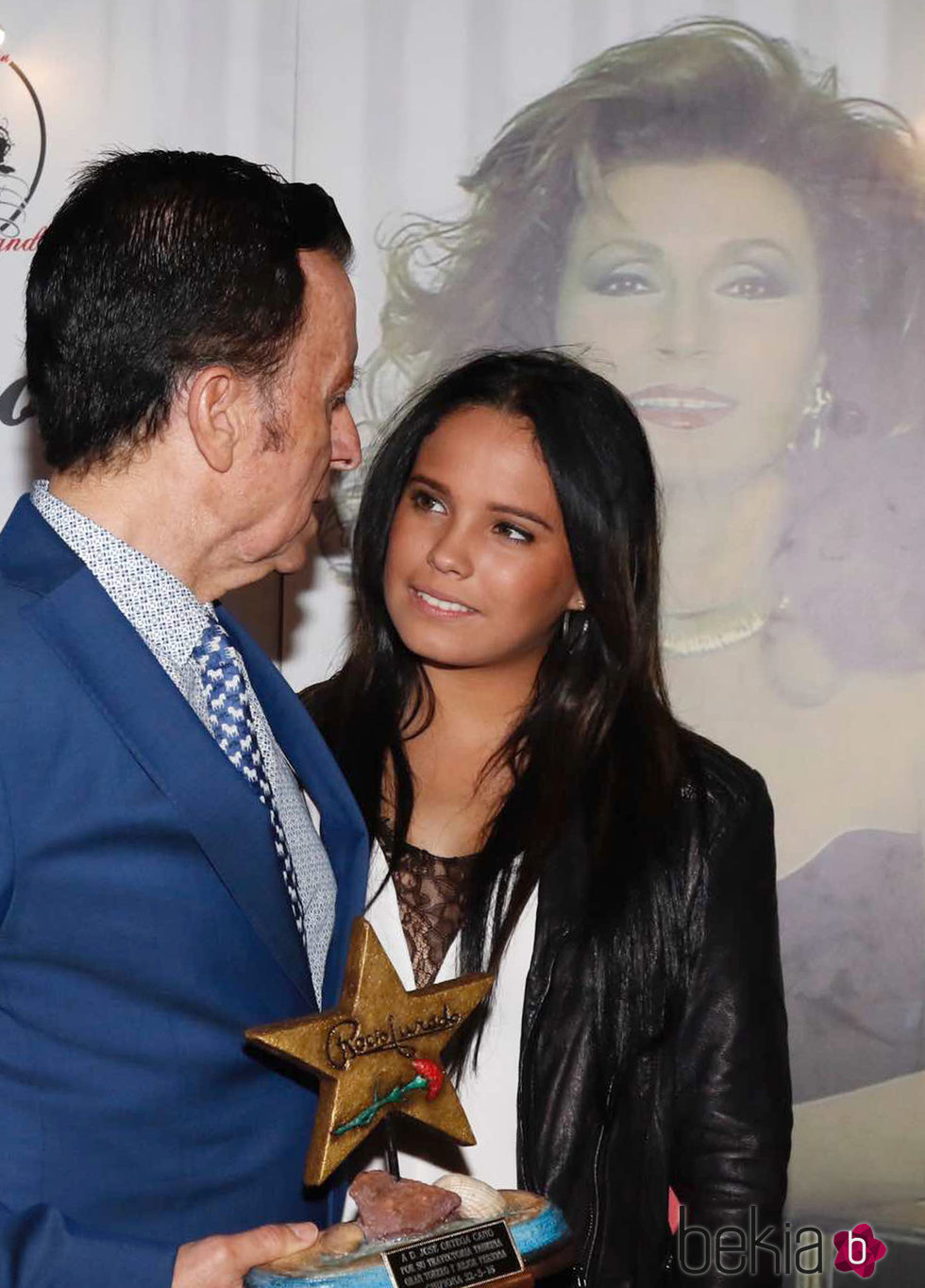 José Ortega Cano y su hija Gloria Camila en los premios 'Estrella a la más grande' en Chipiona 2016