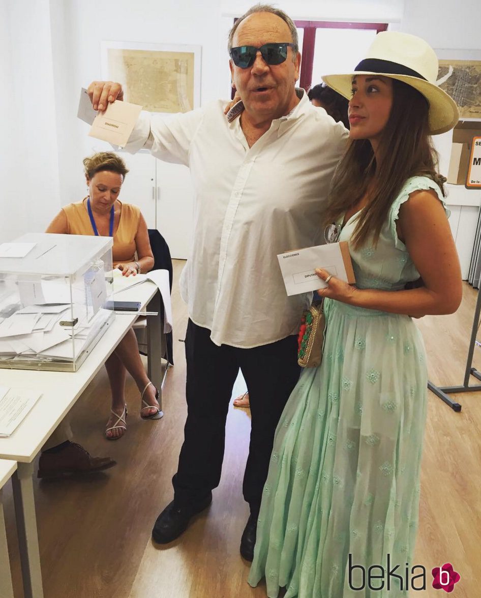 Paula Echevarría con Tito Valverde en las elecciones general del 26J