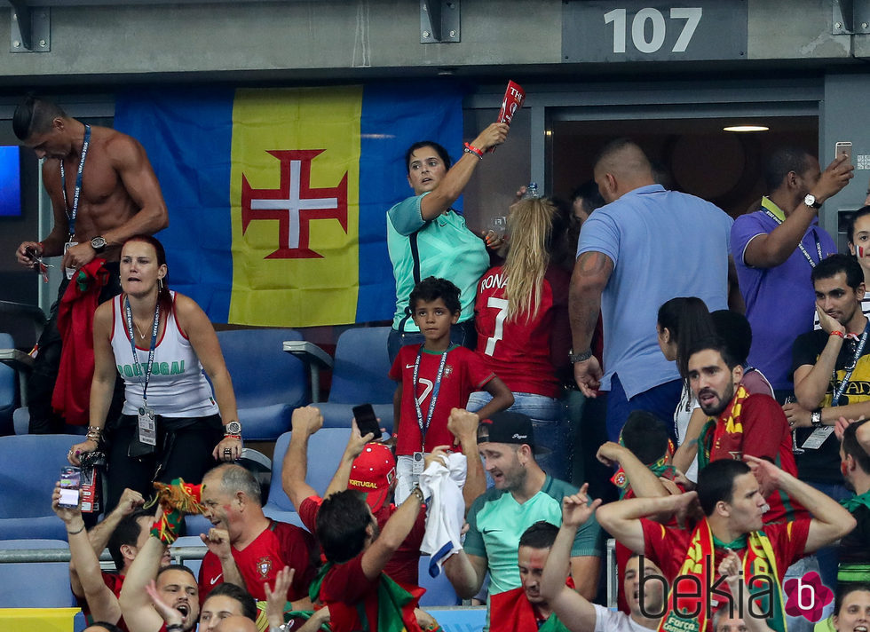 La familia de Cristiano Ronaldo en la final de la Eurocopa 2016