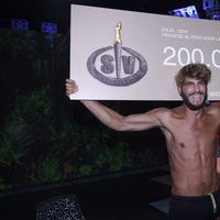 Jorge Díaz celebrando su victoria como ganador en 'Supervivientes'