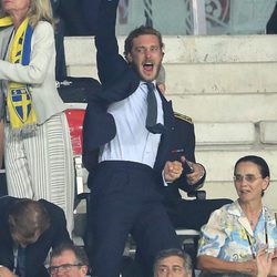 Pierre Casiraghi celebra un gol en un partido de fútbol