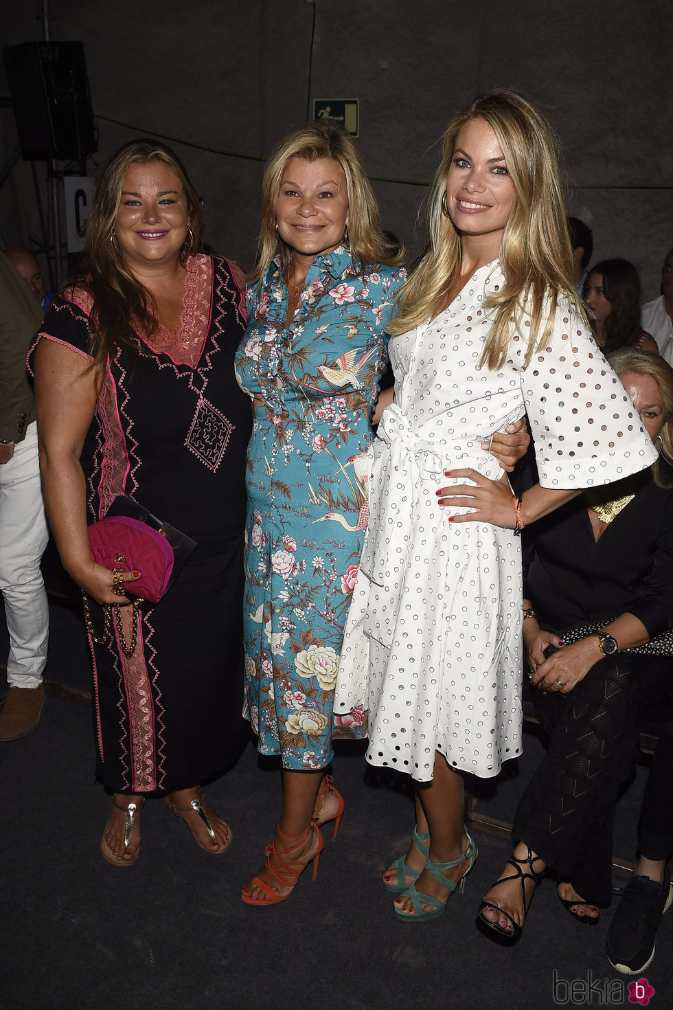Cari Lapique, Caritina y Carla Goyanes en el front row del desfile de Aristocrazy en Madrid Fashion Show Woman